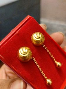 Elegant Gold Drop Earrings