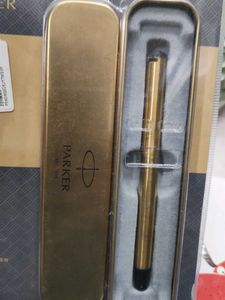 Parker Vector Gold Fountain Pen