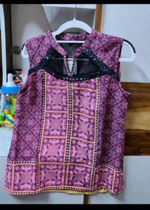 Stylish Pink Geometric Print Sleeveless Top