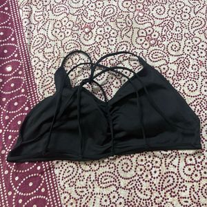 Black Strappy Crop Top Bra