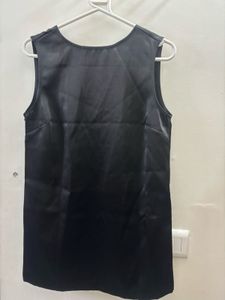 H&amp;M Chic Black Bow Back Dress