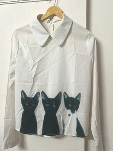 M White crop shirt with Cat Print