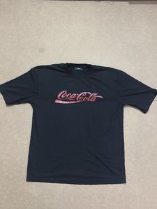 H&M coca cola black oversized Tshirt in new condit