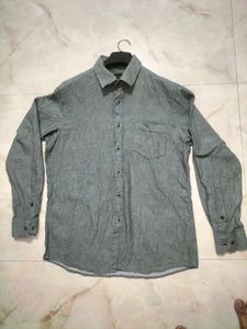 Men's Textured Grey Button-Up Shirt