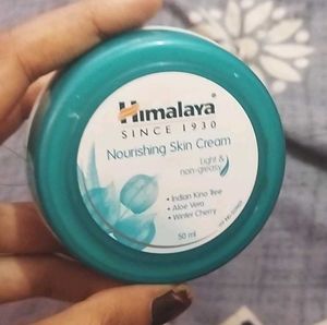 Himalaya Nourishing Skin Cream