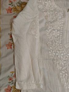Elegant Off-White Embroidered Dupatta