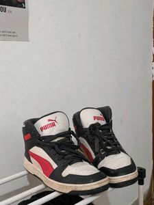 Puma High-Top Sneakers