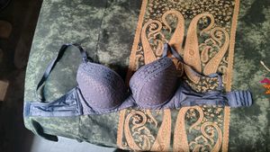 Stylish wired Lace Detail Bra
