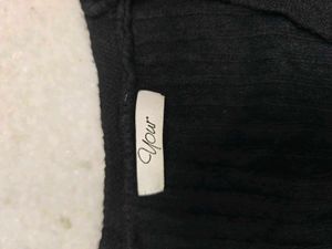 Black Ribbed Cropped Cardigan