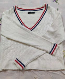 White Cable Knit V-Neck Sweater