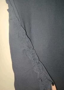Chic Black Long-Sleeve Top
