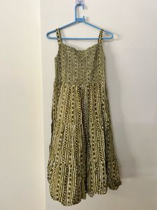 Ethnic White &amp; Olive dress with detachable jacket