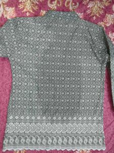 Women's Grey Embroidered Kurta