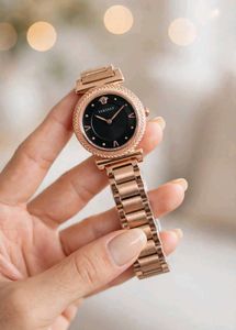 Versace PREMIUM QUALITY LADIES WATCH AT SALE