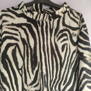 Zebra print Top