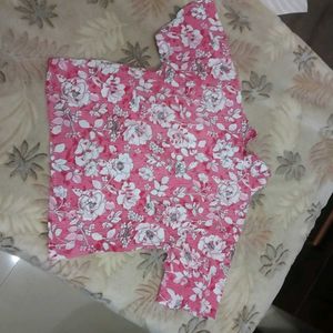 floral print shirt