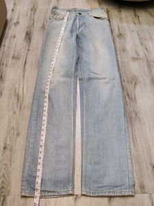 Ma2041 Blackbird jeans waist 30 inches