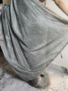 Elegant Grey Saree with Geometric Print