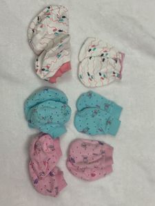 Baby Mittens & socks Set