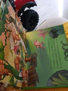 Pop-Up Jungle Book