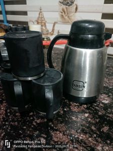 Basik Flask &amp; 4 Cups set