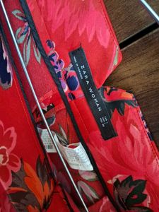 Zara Red Floral Print Midi Skirt