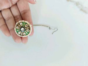 Exquisite Maangtika with Kundan Work