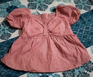 Cute Red Gingham Puff Sleeve Top