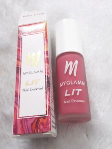 Myglamm Lit Nail Enamel Matte Flex Nai