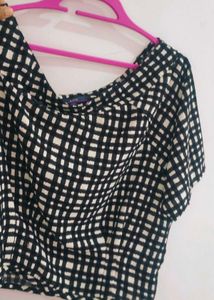 Chic Gingham Off-Shoulder Top