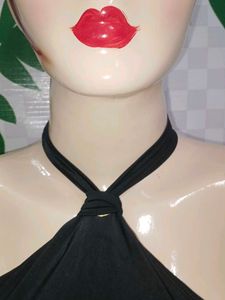 (400)Black Halter Top