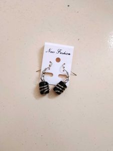 Black Stone Dangle Earrings