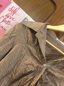 Chic Checked Long-Sleeve Blouse