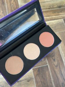Highlight &amp; Blush Palette