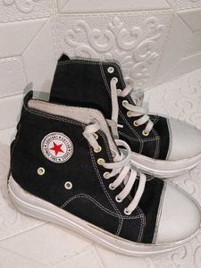 Black High-Top Canvas Sneakers