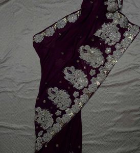 Elegant Embellished Purple Y2K Saree