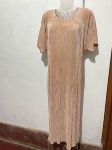 Elegant Pleated Maxi Dress