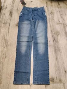 Ma5574  Ever jeans waist 24 inches
