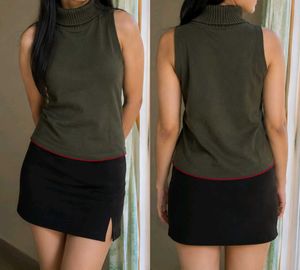 Sleeveless Turtleneck Top