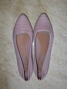 Stylish Pink Pointed Toe Flats