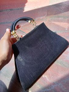 🚫 Embellished Black Clutch Bag