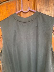 Nike Half Shirt