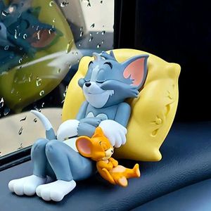 Tom n Jerry sleeping figure
