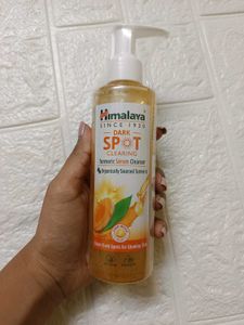 Himalaya Dark Spot Clearing Turmeric Serum Cleanse