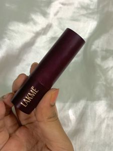 Lakme Ultimate Glam Satin Matte Lipstick