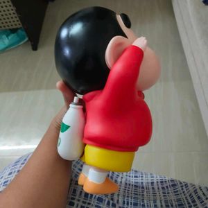 Shin Chan figure