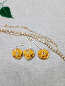 Yellow Floral Jewellery Set