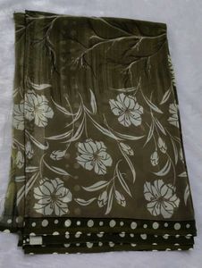 Elegant Floral Print Saree