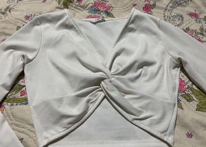 Chic White Long Sleeve Twist Front Top