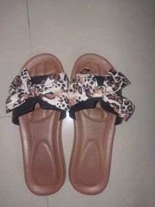 Cute Bow Slides